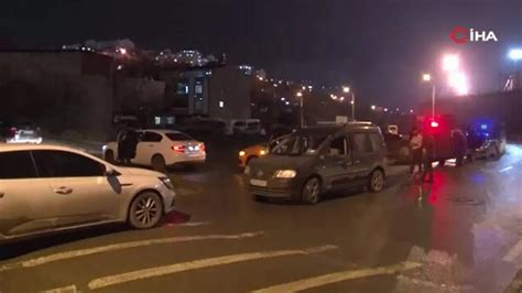İ­s­t­a­n­b­u­l­­d­a­ ­p­o­l­i­s­e­ ­s­i­l­a­h­l­ı­ ­s­a­l­d­ı­r­ı­